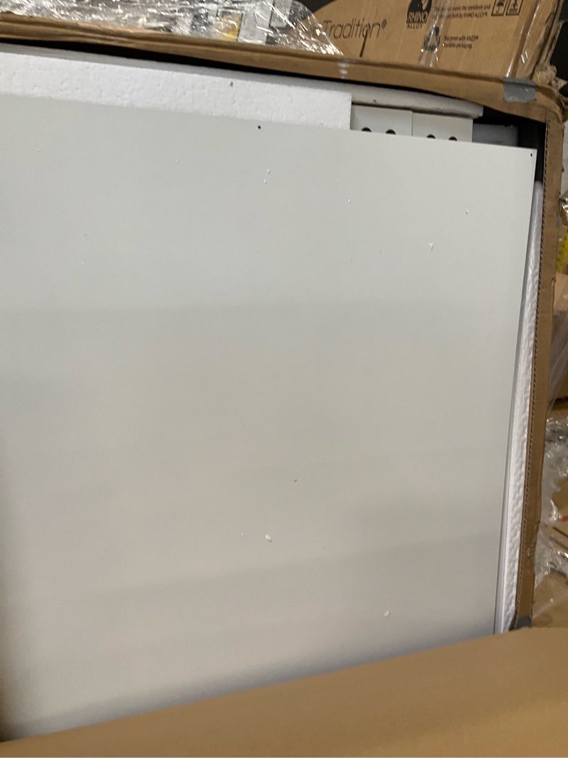 https://lotting-media.assets.bidfta.com/lotting_0870cf35-da7f-4f38-8e47-2aa89f1e9693