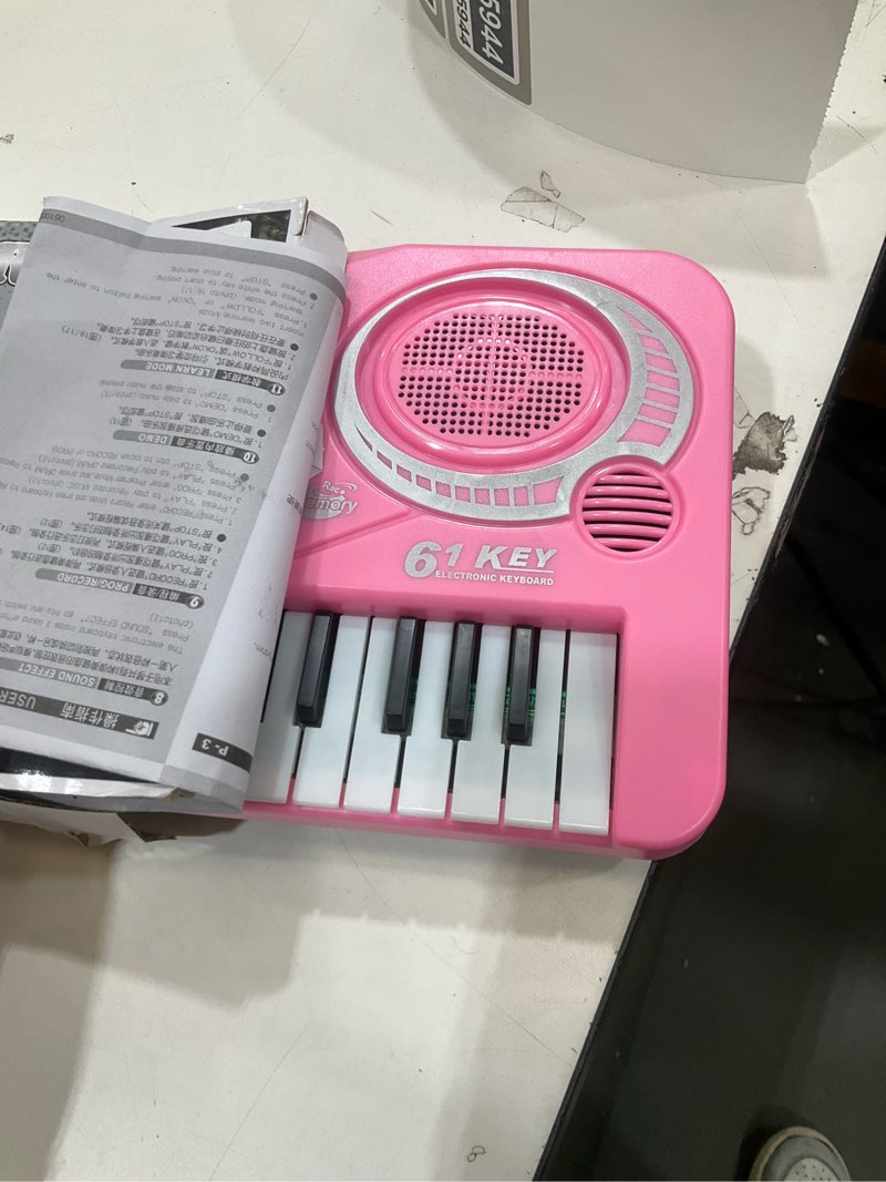Condition photo showing Good Condition for Keyboard Piano electric music Keyboard 61 Key Musical Instruments Toy portable piano w/USB Microphone Birthday Christmas gifts for kids children PINK