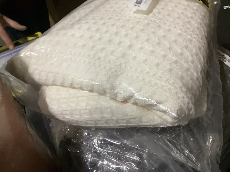 Condition photo showing Good Condition for bunnikins & clover cream white throw blanket for couch, waffle ivory throw blanket for bed, warm decorative white blanket throw for home decor, 50"x60" cream 50"x60"