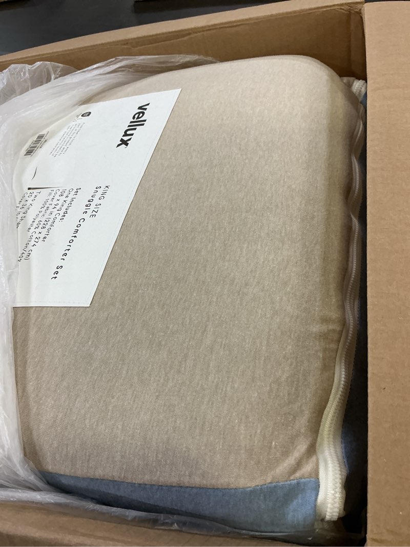 Condition photo showing Good Condition for vellux solid jersey knit 3-piece king comforter set - cotton blend - ultra-soft & cozy t-shirt - light weight - breathable - down alternative - bedding for all-season comfort (108 x 94, blue/taupe)