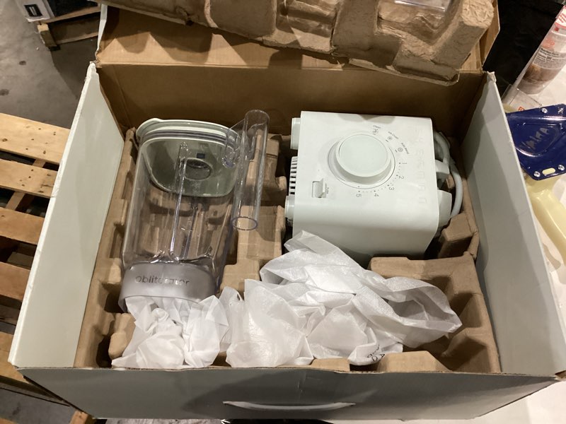 Condition photo showing As Is for chefman obliterator 48 oz countertop blender for smoothies, 1380w motor to crush ice, nuts, and frozen fruit with stainless steel blade, blender pack includes two 20 oz. travel jars - concrete concrete power blender + 2 travel jars