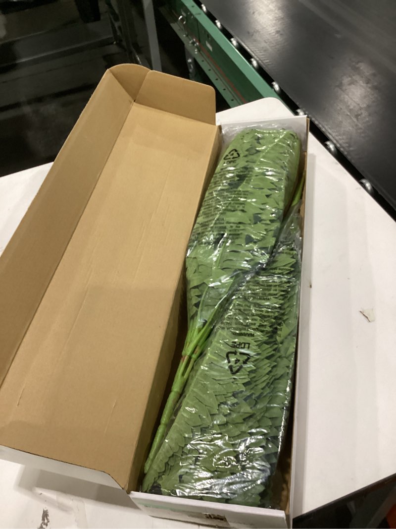 Condition photo showing Good Condition for forest prince artificial tree