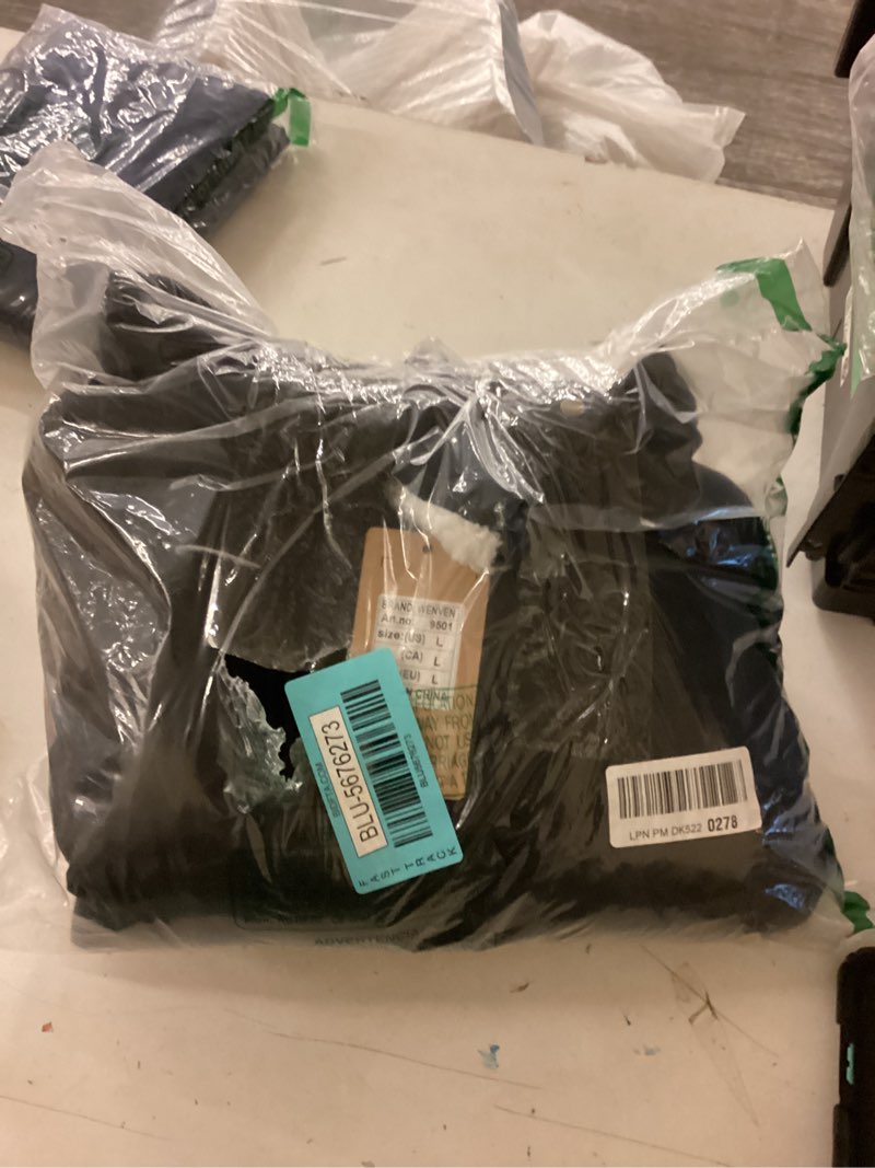 Condition photo showing New/Like New for wenven jacket
