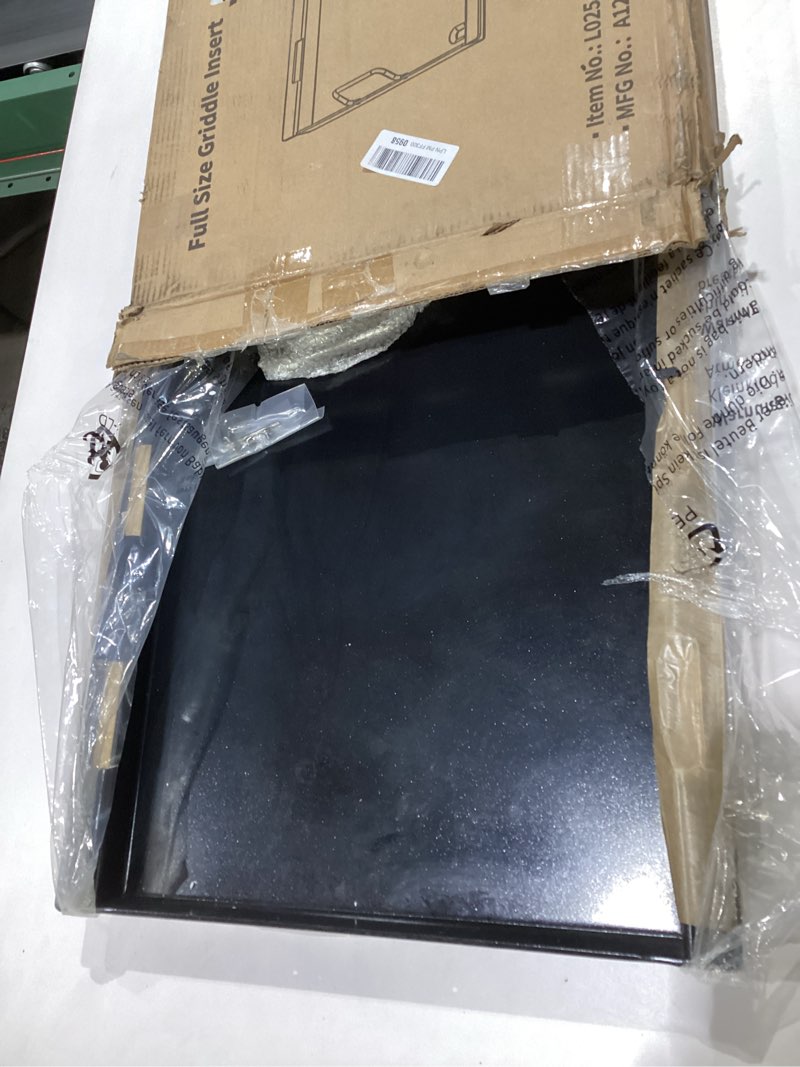 Condition photo showing New/Like New for Stanbroil 6789 Full Size Griddle Insert for Weber Genesis 4-Burner 400 Series Gas Grill, Nonstick Coating Flat Top Griddle for Weber Genesis I&II 410 415 425s 435 440, Black Non-stick Coating