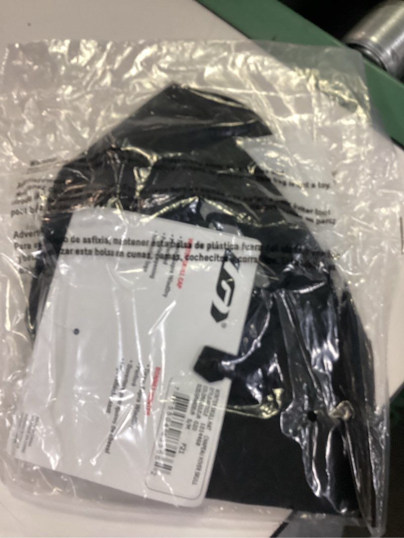 Condition photo showing New/Like New for garneau adult winter skull hat