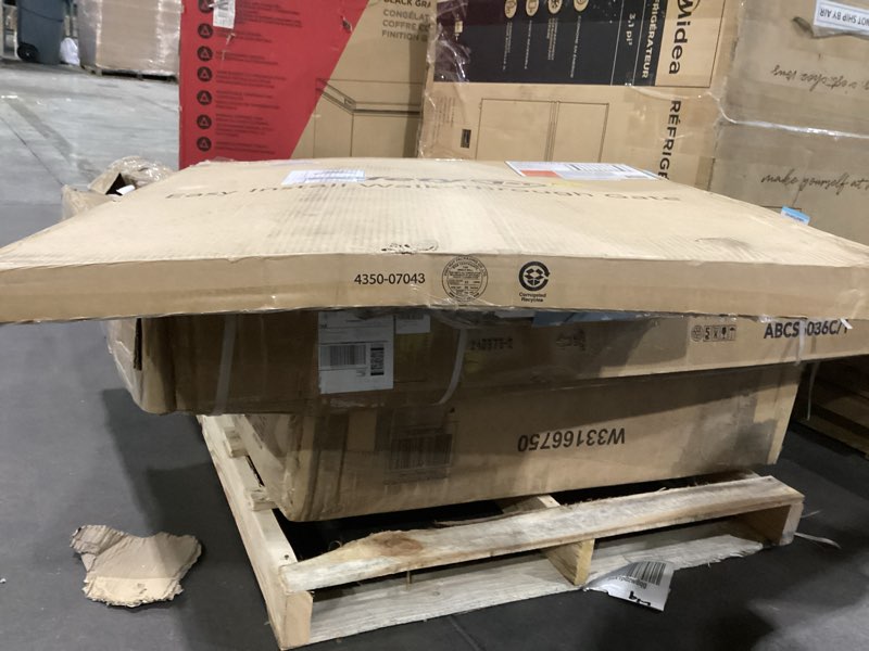 Condition photo showing As Is for Safety 1st Easy Install 28'' Walk Thru Gate, Fits Between 29'' and 38'', Black, 1-Pack,(GA105CBLK) 1-Pack 29" to 38" Wide x 28" Tall Black