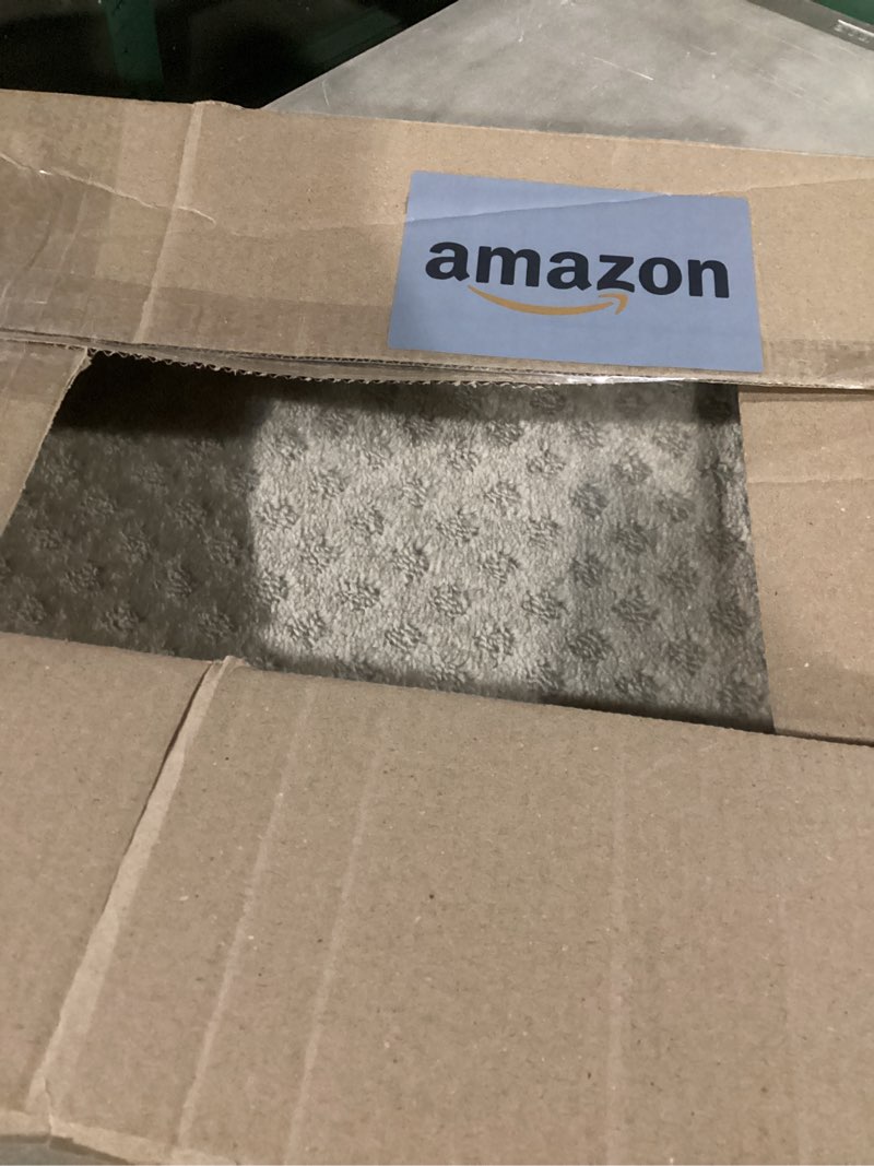 Condition photo showing Good Condition for PURE ERA Bullnose Carpet Stair Treads Tape Free Non-Slip Indoor Stair Protectors Pet Friendly Stair Treads for Wooden Steps 9.5" x 30"(14 Pieces,Cream Gray Mini-Diamond Trellis) Cream Gray Mini-diamond Trellis 14 Pieces with Bullnose