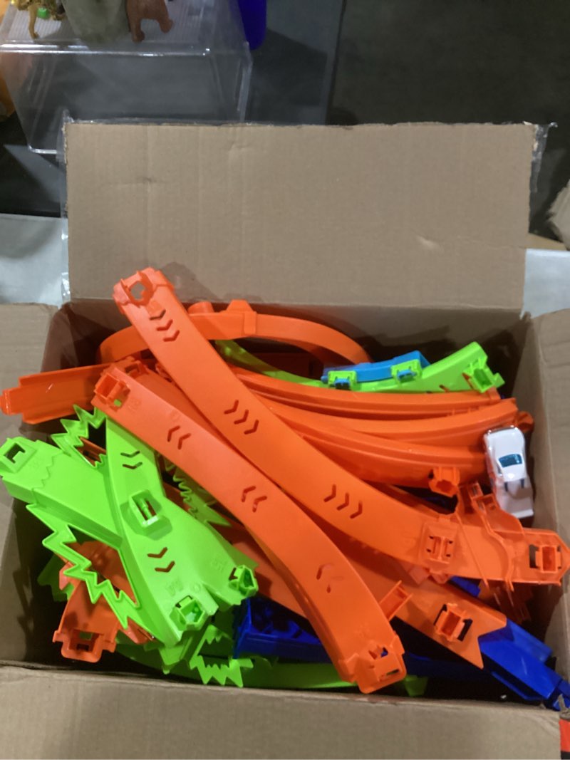 Condition photo showing Good Condition for (similar to)hot wheels track set, epic crash dash with 5 crash zones, motorized booster and 1 hot wheels 1:64 scale toy car, easy storage (amazon exclusive)