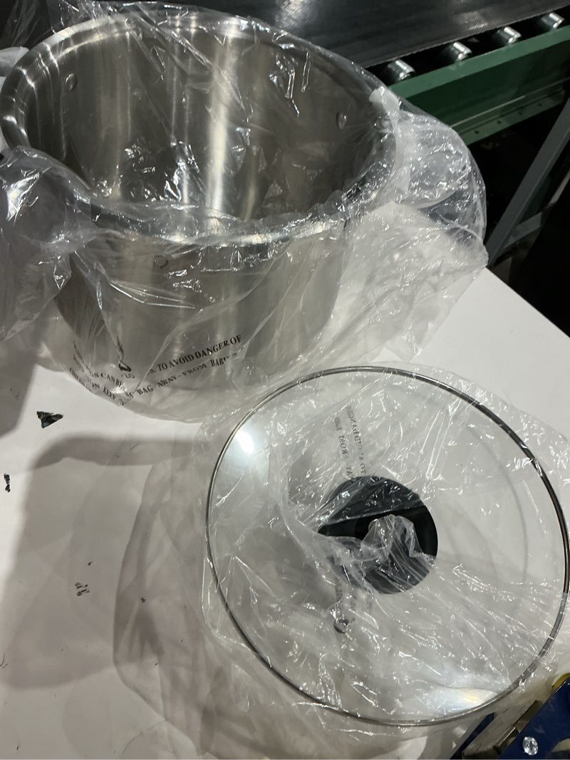 Condition photo showing Good Condition for vivicreate stainless steel stock pot with lid induction compatible soup pot heavy bottom cooking pot with built in scale olla de acero inoxidable para inducción 22 quarts