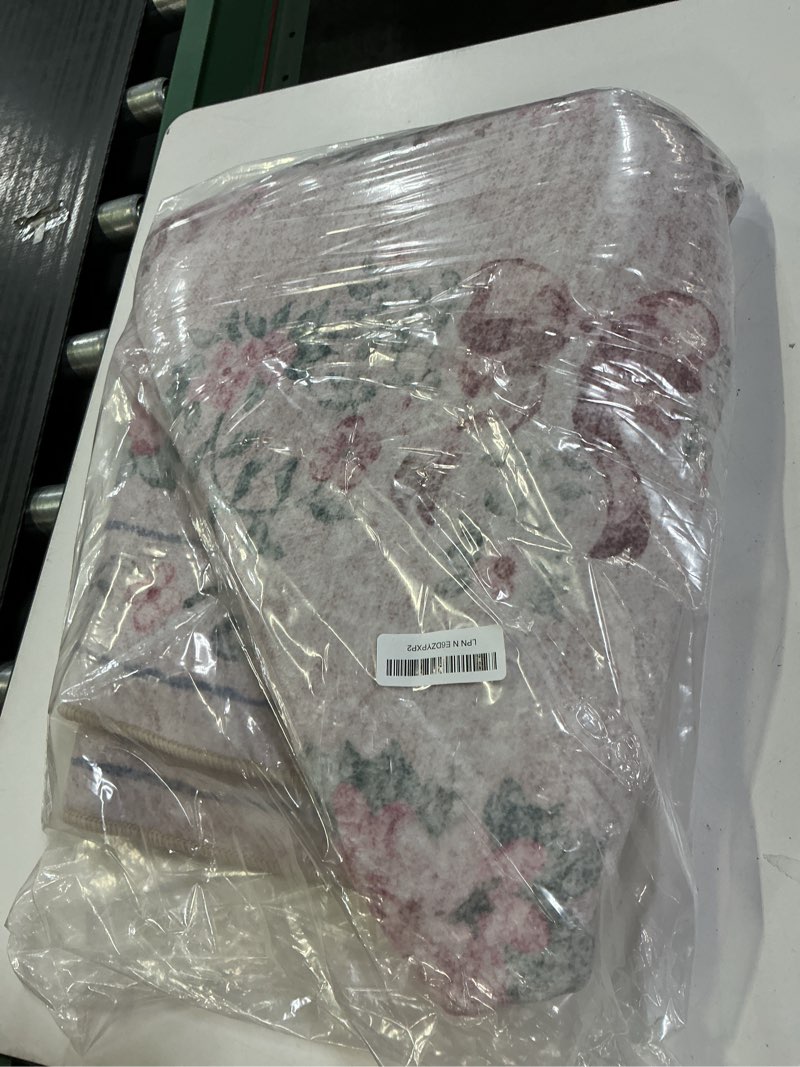 Condition photo showing New/Like New for wonnitar pink washable round rugs 6ft, bow round area rug for bedroom, ultra-thin non slip soft boho floral circle carpet for teen girl room kids nursery living room decor, light pink light pink 6' (round)