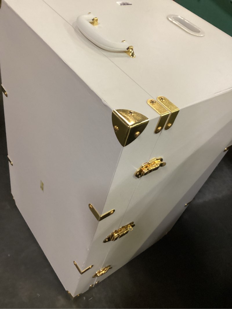 Condition photo showing Good Condition for west emory storage trunk ivory