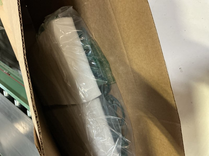 Condition photo showing Good Condition for C9 Clear Christmas String Lights, 100 Feet Waterproof Vintage Christmas Tree Lights, Outdoor Roofline String Lights with 100 Clear Bulbs for Patio Garden Holiday Indoor Home Decoration, Green Wire 100FT Clear Bulb Green Wire