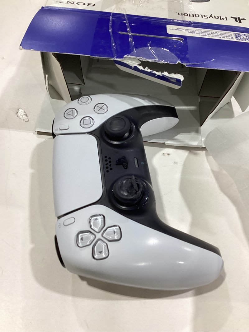Condition photo showing Good Condition for PlayStation DualSense™ Wireless Controller - For PS5, PC, MAC & Mobile white