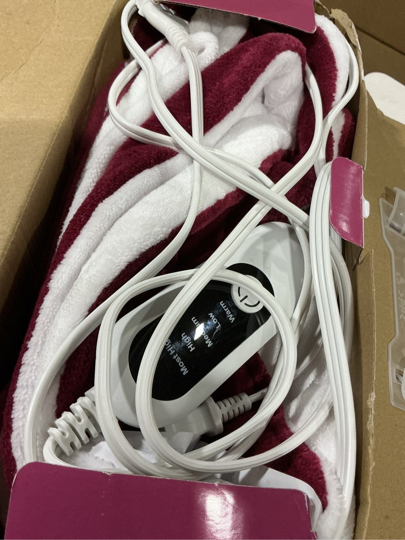 Condition photo showing Good Condition for Heated Blanket Electric Throw, 50" x 60" Heating Blanket with 5 Levels & 10 Hours Auto Off, Extremely Soft Flannel Warm Blanket Gifts Over-Heat Protection, ETL Certified Machine Washable Rose Red & White