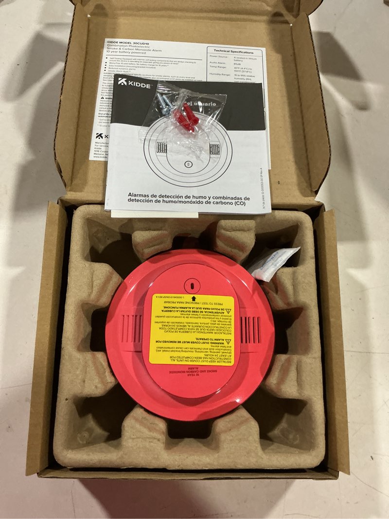 Condition photo showing Good Condition for kidde smoke and carbon monoxide detector, 10-year battery powered, led status lights, 85 db alarm, 5-inches, 30cud10, 1 pack 1 pack 30cud10