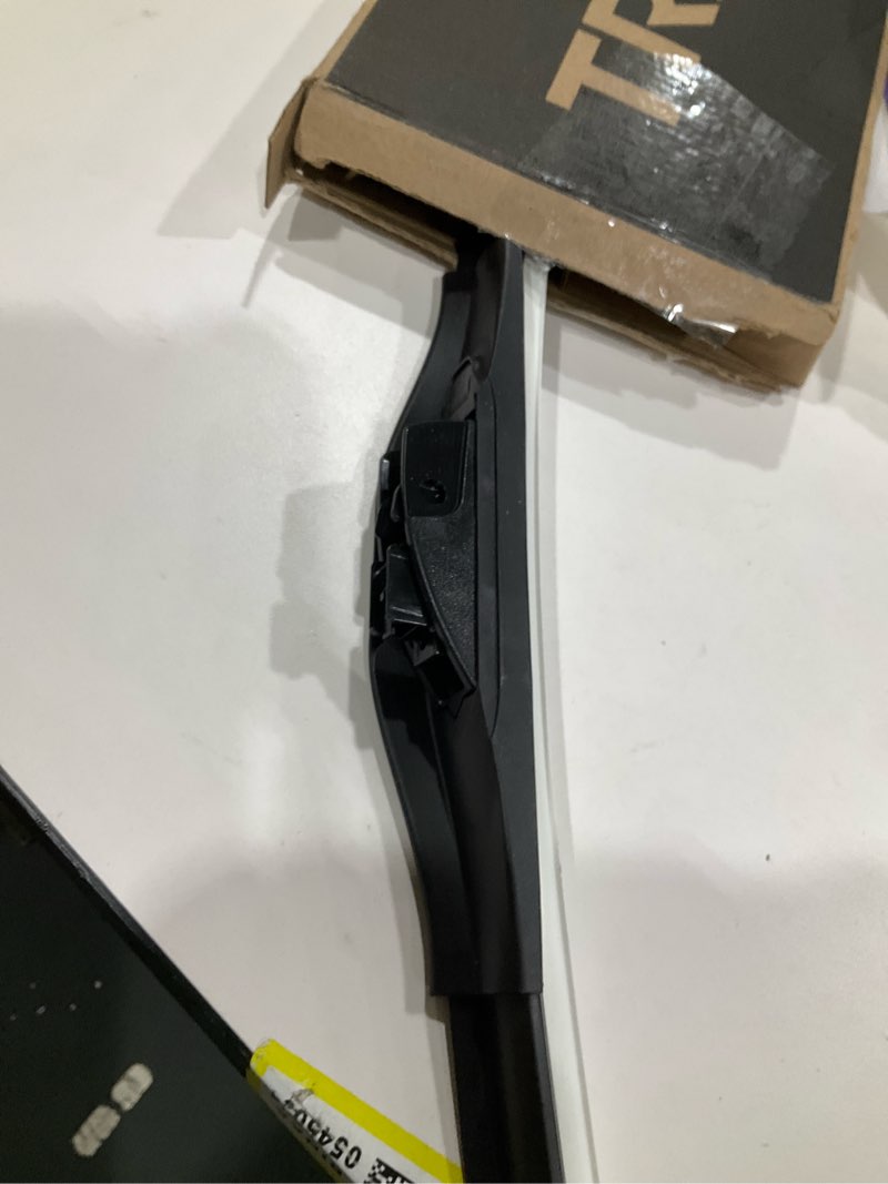 Condition photo showing New/Like New for TRICO Diamond 24" + 17" Super Premium Automotive Replacement Windshield Wiper Blades (Set of 2), Passenger and Driver Side All-Weather Beam Wiper Blades for Select Vehicle Models (Item #25-2417) 24" + 17" Pair Pack Ultimate