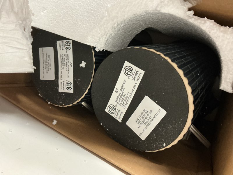 Condition photo showing Good Condition for PoKat 27.5'' Tall Table Lamps for Living Room Set of 2, Ceramic Bedroom Lamps for Night Stands, Modern Bedside Lamps for Bedroom Living Room, Nightstand Lamps for Side End Table Hallway, Blue Dark Blue - 27.5'' Ceramic Lamps