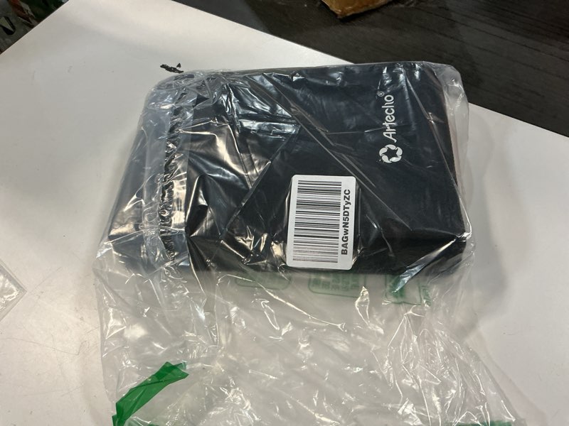 Condition photo showing New/Like New for Artecho Acrylic Paint Markers 72 Colors with Bag, Acrylic Paint Pens with Brush Tip and Fine Tip for Stone, Rock Painting, Paper, Pumpkin, Wood, Egg, Canvas, Ceramic, Fabric, leather, Glass