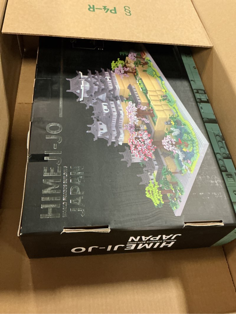 Condition photo showing As Is for Japan Himeji Castle Micro Building Blocks Set Model - Architecture Landmarks Collection 10080 PCS Collectible Present for Adults