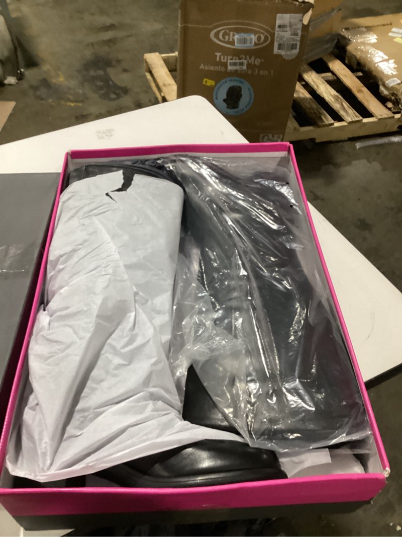 Condition photo showing Good Condition for Vince Camuto womens Amree2 10 Black Wide Calf