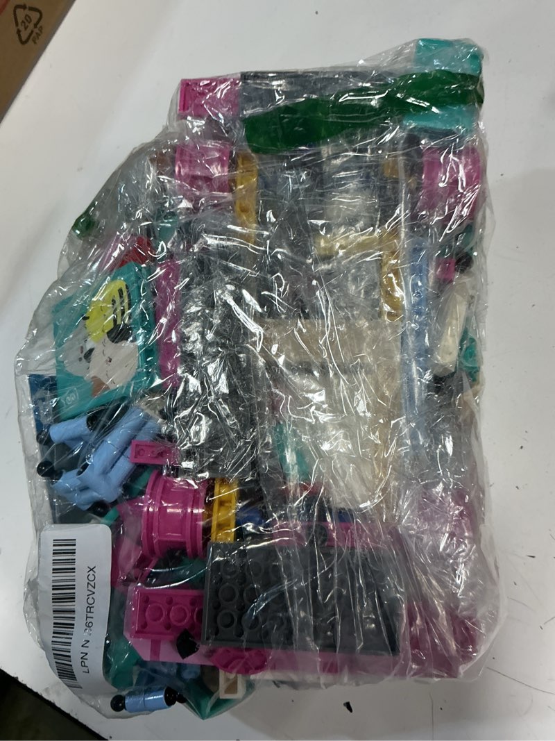 Condition photo showing As Is for bldr squishmallows squish tour van building set - cam the cat, bubba the cow, & brina the bigfoot buildable figures - squishmallows fans 8+, 0098