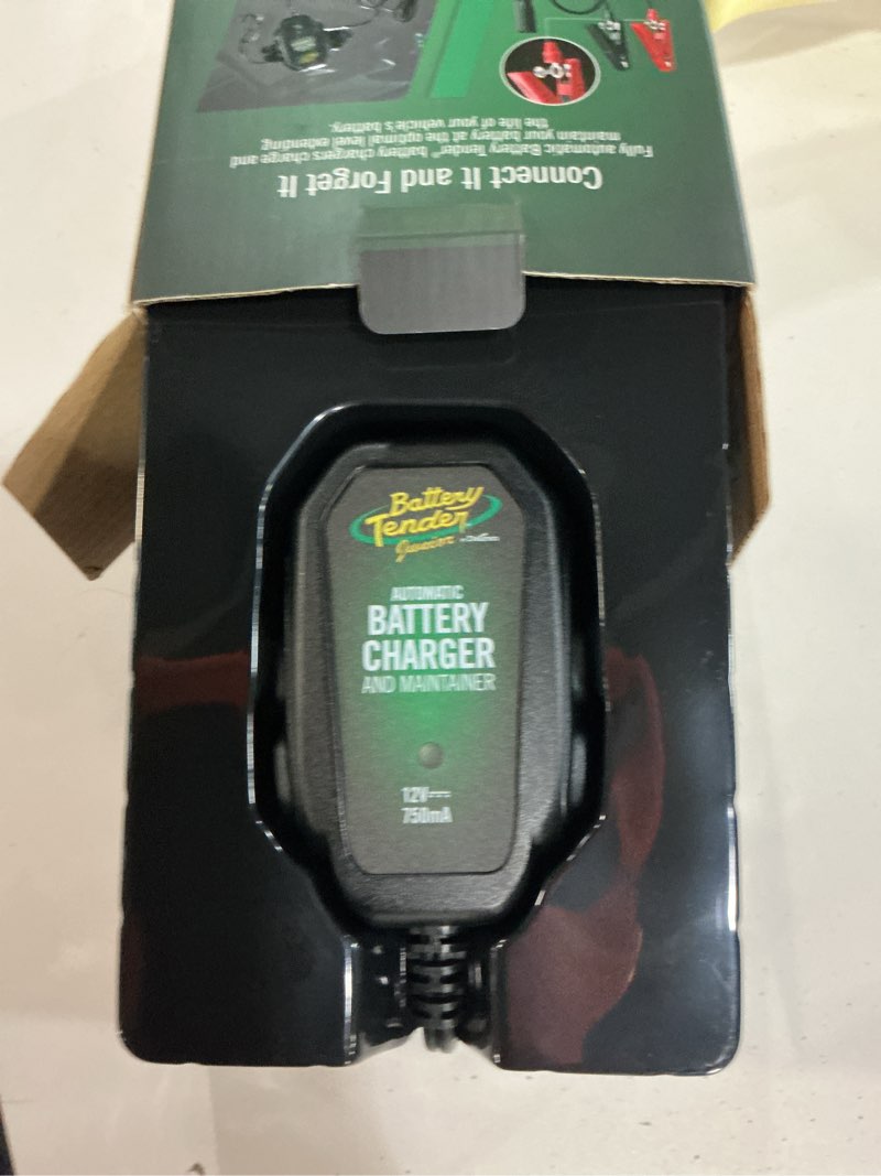 Condition photo showing Good Condition for battery tender 0.75-amp 12-volt car battery charger
