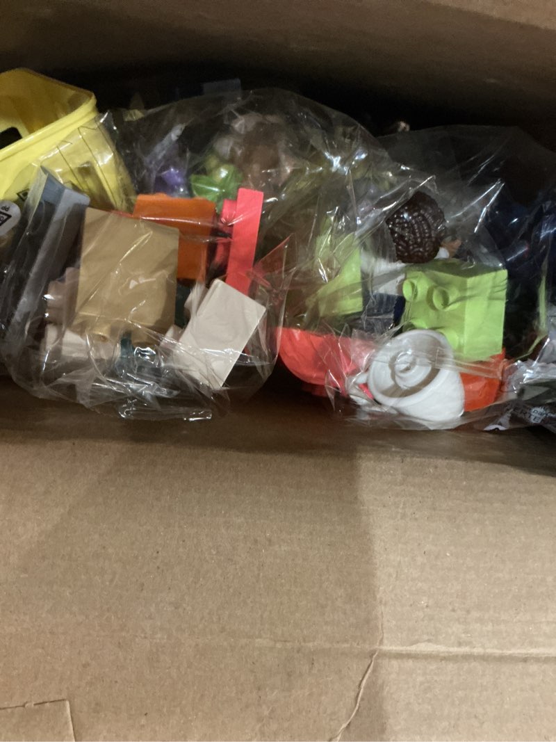 Condition photo showing Good Condition for LEGO DUPLO Town Big Interactive Community Train Set - Learning Toddler Train Toy Playset for Boys and Girls, Ages 3+ - Gift Idea for Birthdays and Holidays - 10428