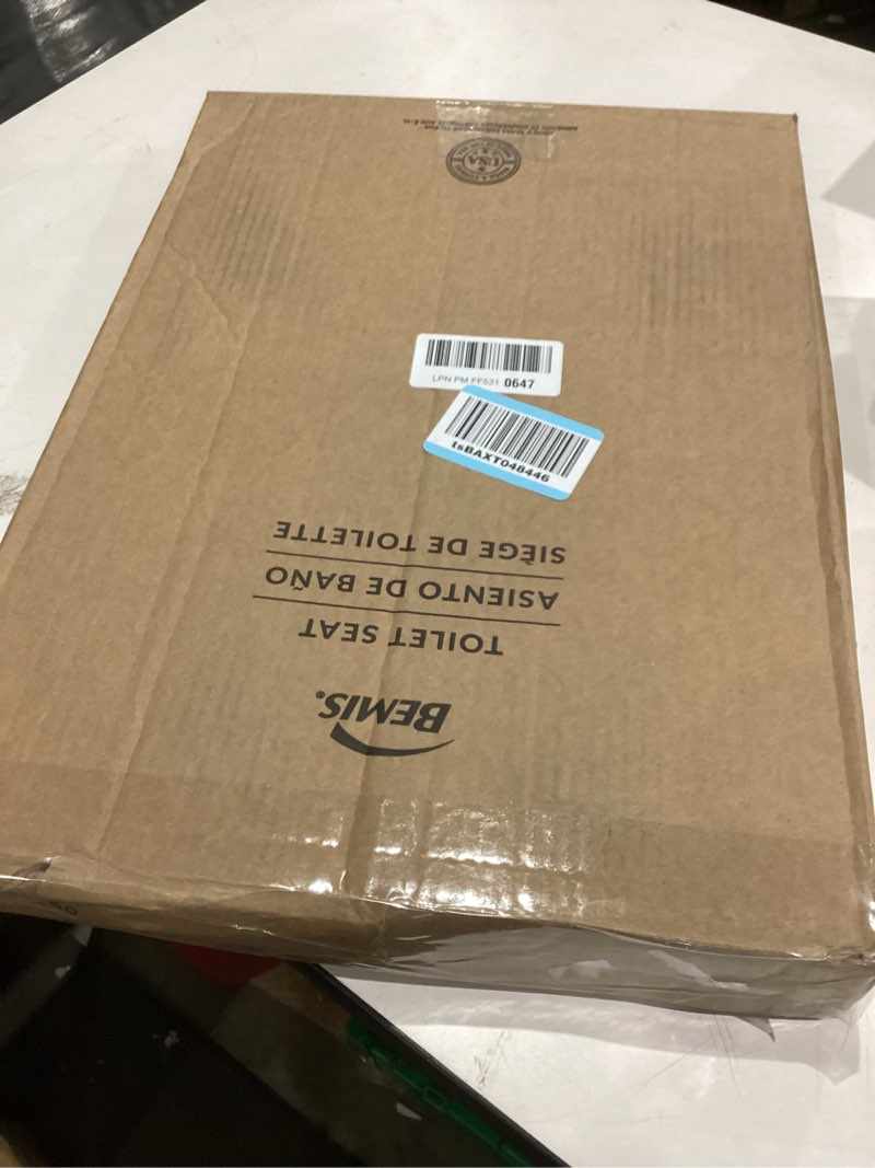 Condition photo showing Good Condition for Bemis 1500EC 390 Lift-Off Wood Elongated Toilet Seat, Cotton White (Pack of 1)