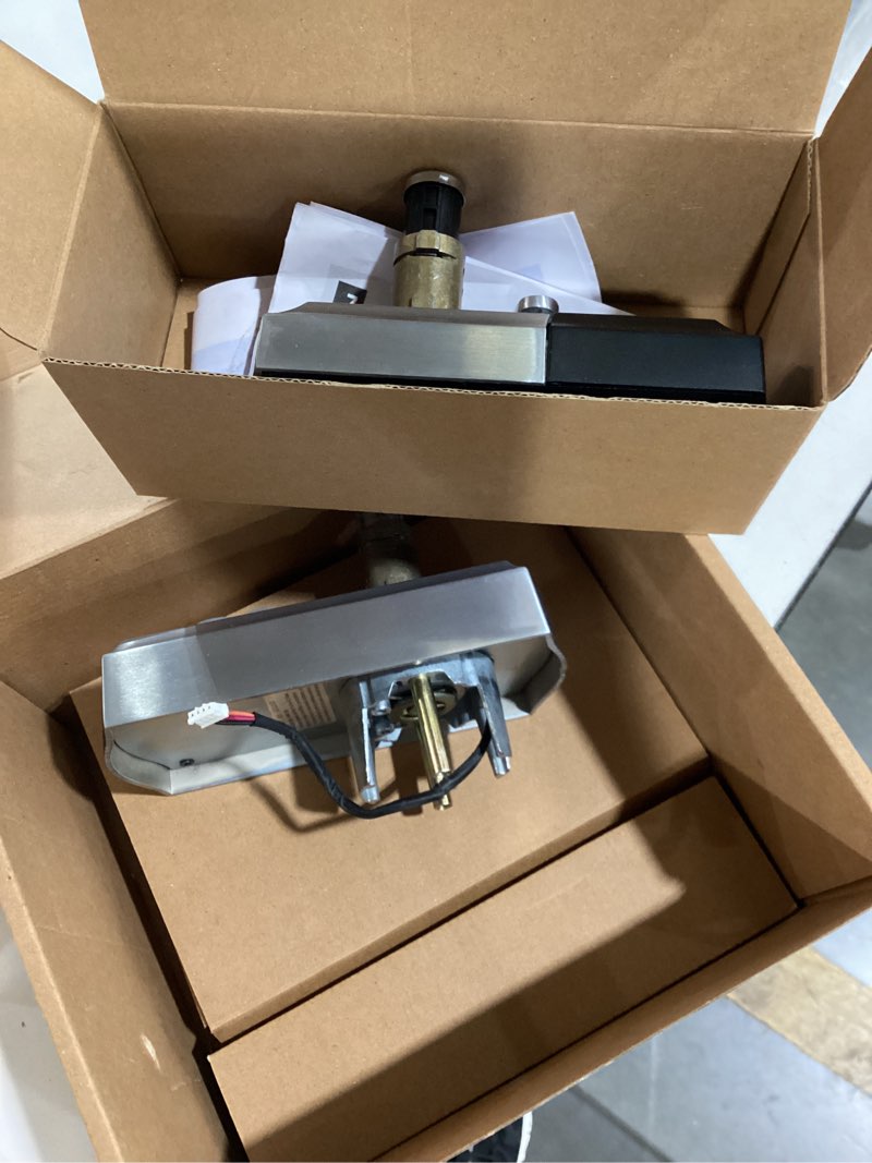 Condition photo showing As Is for kwikset smartcode 955 pembroke light commercial 10-button keypad electronic lever, featuring convenient keyless entry, 3-year battery life and high traffic durability satin chrome pembroke lever satin chrome