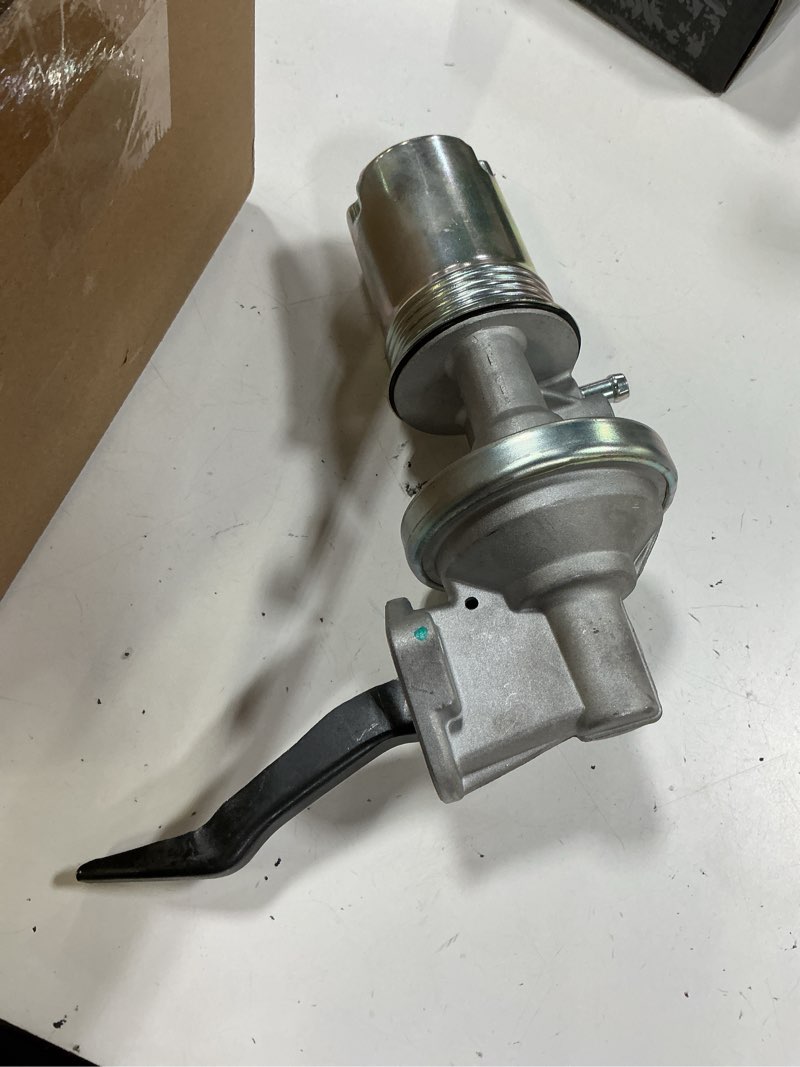 Condition photo showing Good Condition for mechanical fuel pump compatible with 1959-1973 ford f-100 f-250 f-350 galaxie 500 ltd m-400 ranchero mercury models colony park montclair monterey sp1015mp m4008