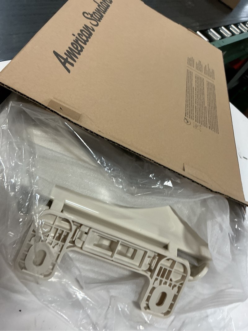 Condition photo showing Good Condition for american standard 5257a65mt.021 cardiff slow-close elongated front toilet seat, bone bone modern