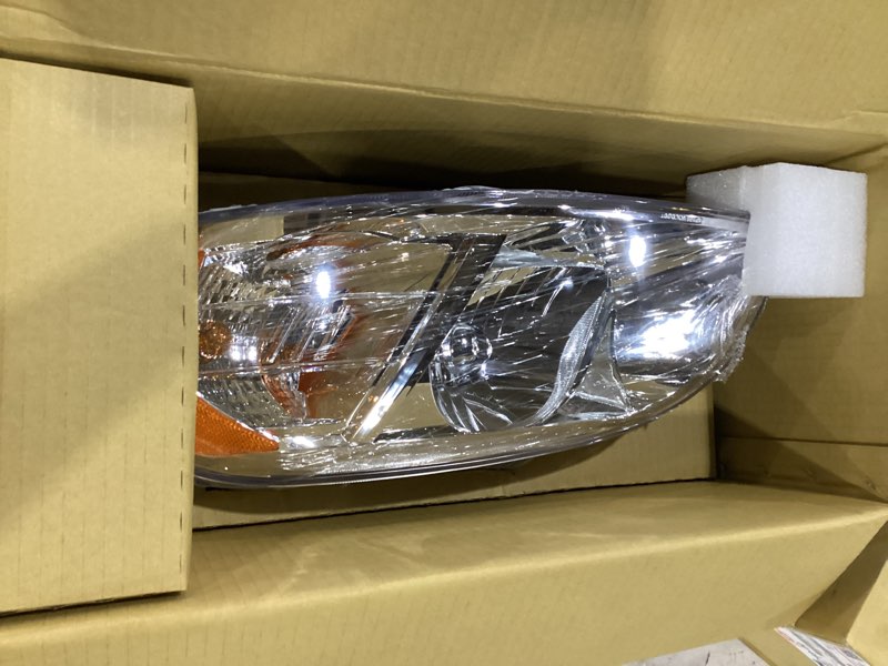 Condition photo showing New/Like New for Brock Headlight for 2007-2011 Aveo Sedan 96650525 Left GM2502273