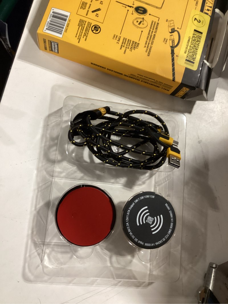 Condition photo showing Good Condition for dewalt wireless charger