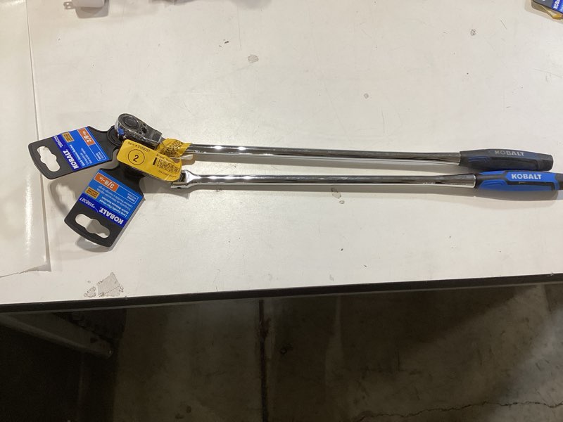 kobalt 72 -tooth 3/8-in drive comfort grip handle flexible head ratchet