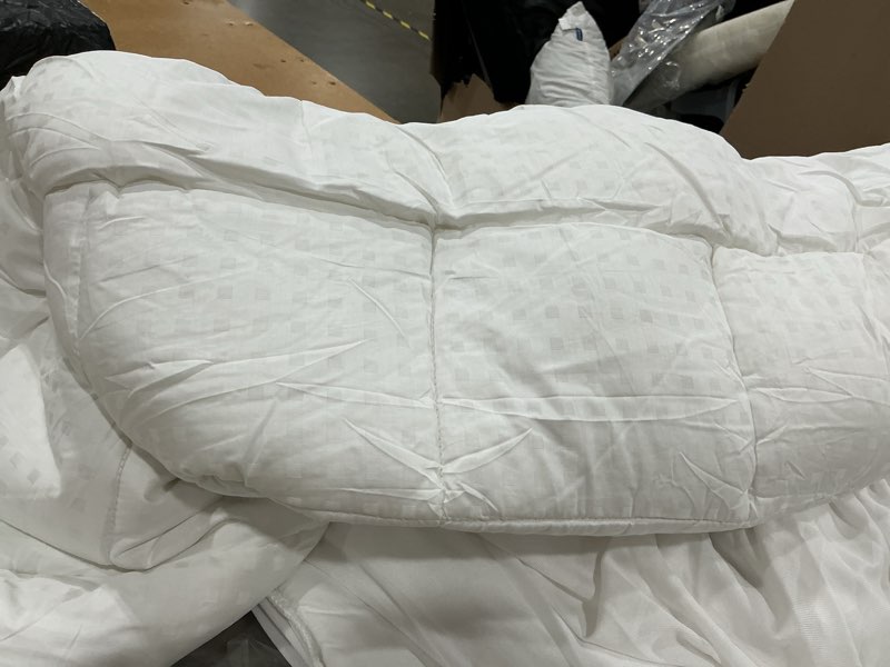 Condition photo showing Good Condition for easeland queen size mattress  top mattress cover quilted fitted mattress protector cotton top stretches up 8-21\\\" deep pocket cooling mattress topper (60x80 inch, white)