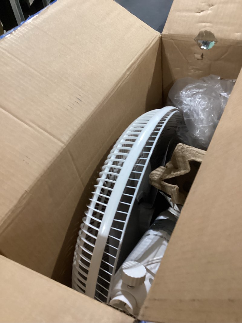 Condition photo showing Good Condition for EZ-CHILL 16” Oscillating Pedestal Fan, 3-speed Options, 90-Degree Oscillating Head, Adjustable Height and Tilt, Powerful Air Flow, White, MTSP15-16AZ