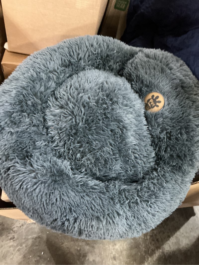 Condition photo showing Good Condition for PetJett Calming Dog Bed Medium Size Dog - 30'' Donut Bed, Round Dog Bed, Anti-Slip & Washable Super Soft Fluffy Plush Round Bed, Anti-Anxiety Premium Comfort Pet Bed, Fits Dogs upto 45 lbs - Dark Grey Dark Gray Medium - 30”L x 30”W x 8”Th
