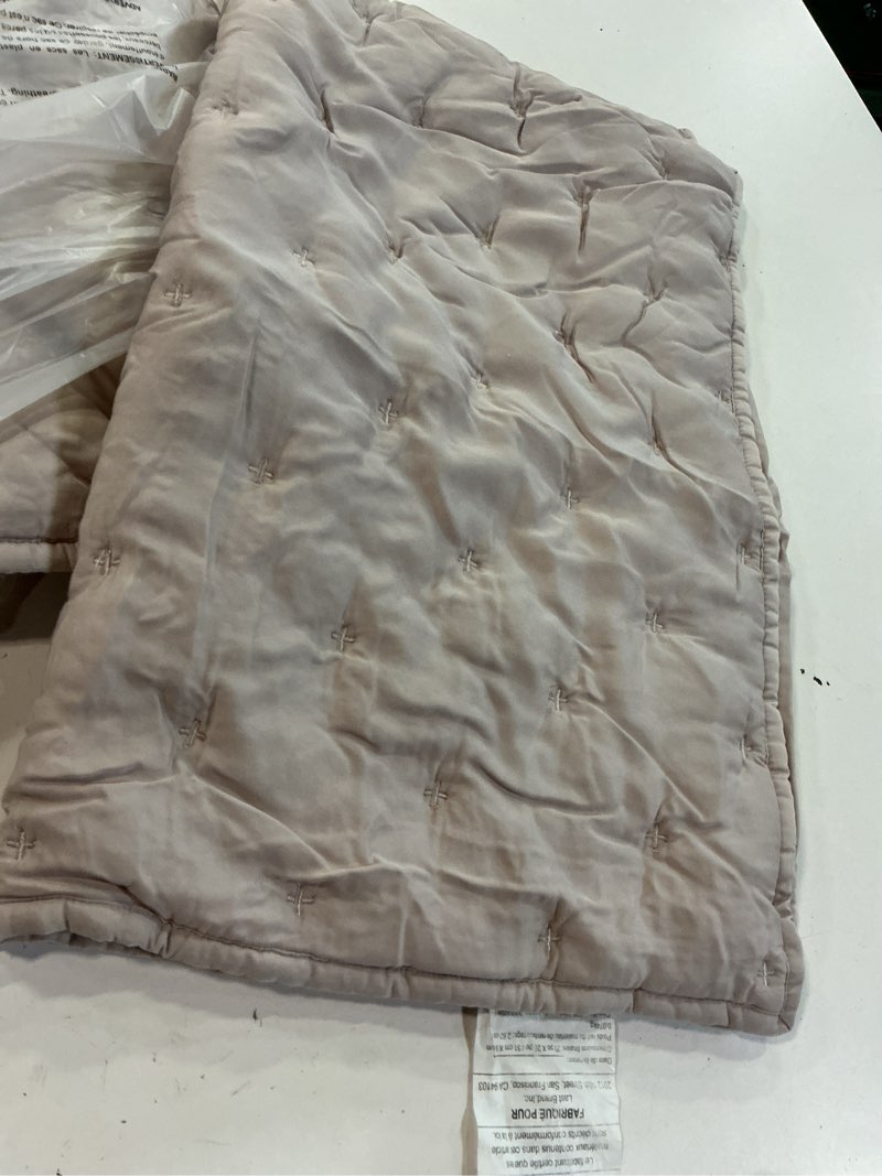 Condition photo showing Good Condition for quince bamboo dream quilted sham set standard sand 