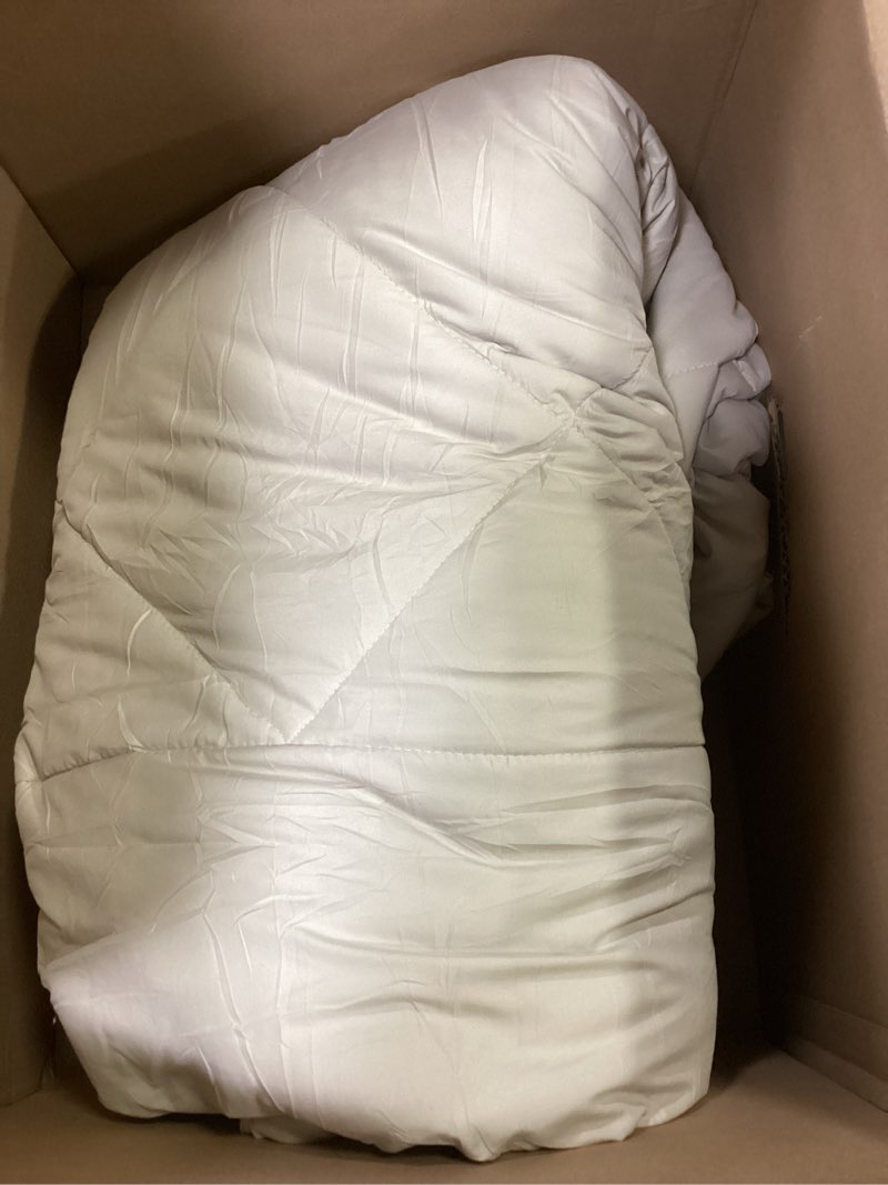 Condition photo showing As Is for CozyLux California King Comforter Set Oatmeal - Cal King Bed in a Bag 7 Pieces, Luxury Soft Bed Set for All Seasons, Bedding Set with Down Alternative Comforter, Sheets, Pillowcases & Shams Oatmeal California King