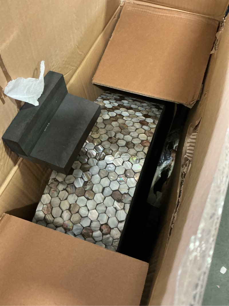 https://lotting-media.assets.bidfta.com/lotting_095090c3-d63c-4328-a591-df7df3e70b93