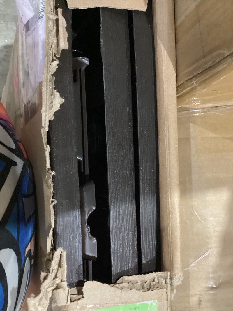 Outdoor storage box 
