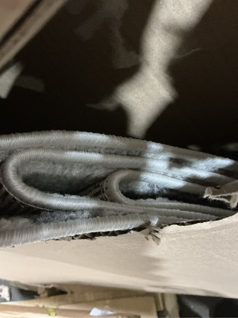 Condition photo showing As Is for nuLOOM 4x6 Thigpen Contemporary Area Rug, Grey, Abstract Lines, Non-Slip Backing, Stain Resistant, For Bedroom, Dining Room, Living Room, Hallway, Office, Kitchen, Entryway Thigpen Grey 4' x 6' (Rectangular)