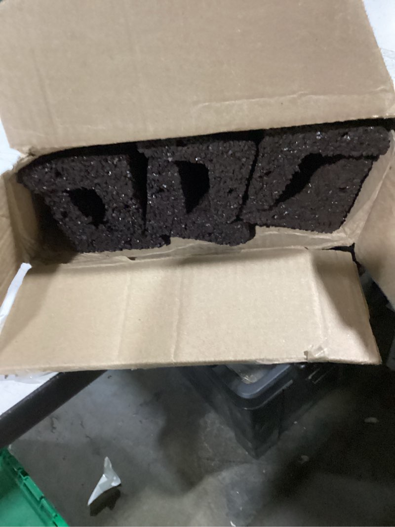 Condition photo showing Good Condition for ecoborder 4 ft rubber landscape edging