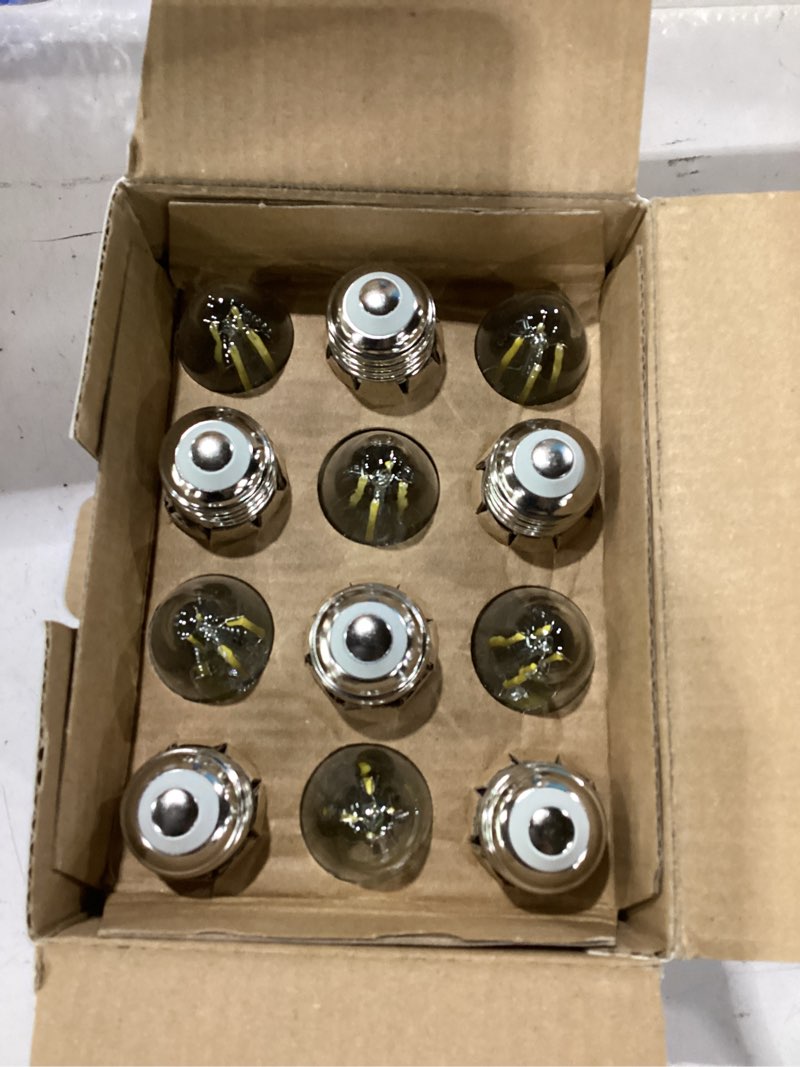 Condition photo showing New/Like New for flsnt 5000k daylight dimmable led candelabra bulbs, 60w equivalent, b11 e26 base led chandelier light bulbs, 550lm, 12 pack