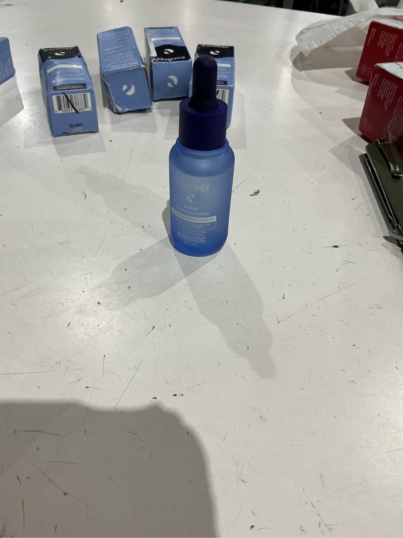 Condition photo showing Good Condition for curology hydration serum, hyaluronic acid-5 complex face serum, visibly plumping, smoothing, hydrating skin care, 1 fl oz