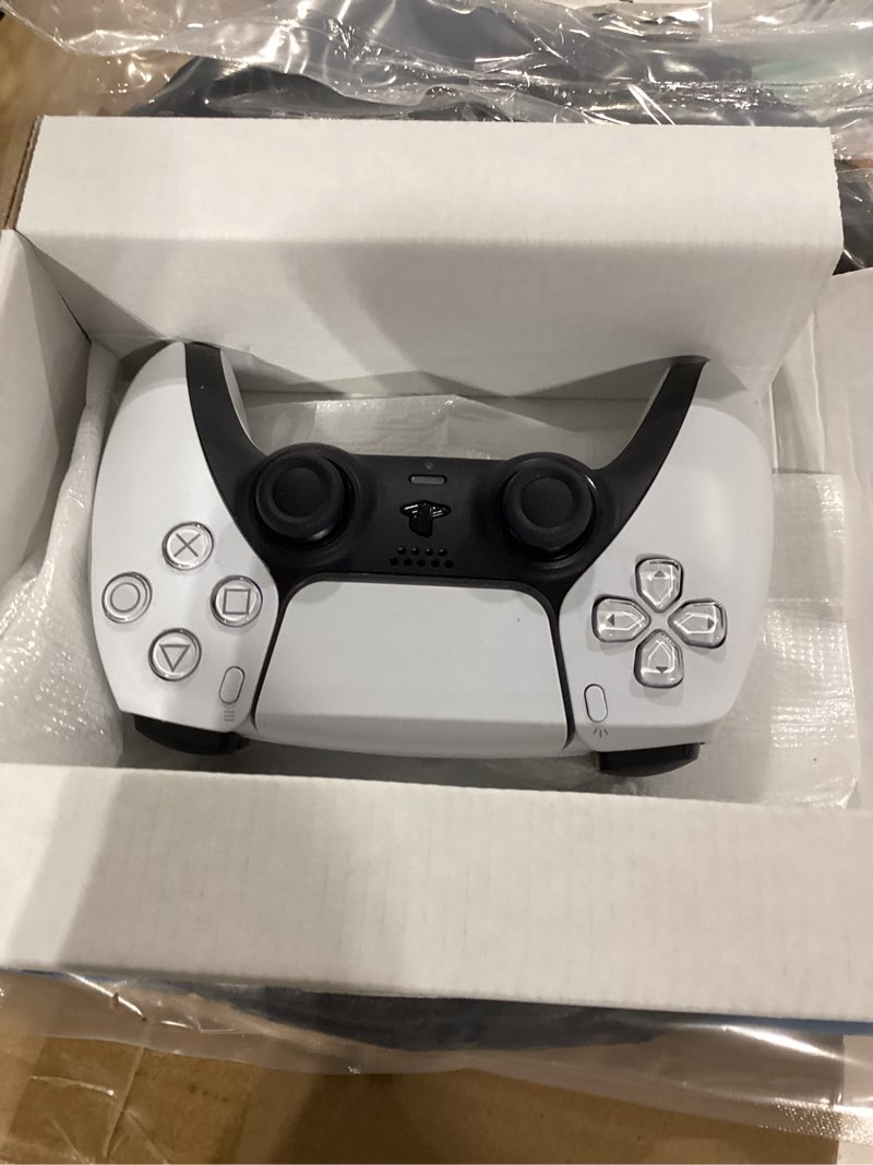 Condition photo showing Good Condition for playstation dualsense™ wireless controller - for ps5, pc, mac & mobile white dualsense