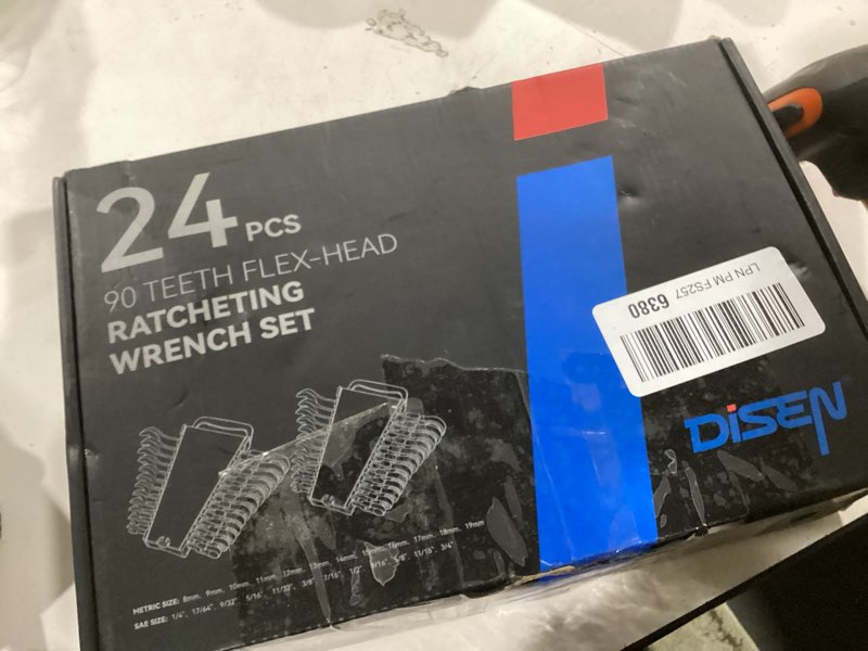 Condition photo showing Good Condition for disen 24pcs 90-teeth ratchet wrenches set