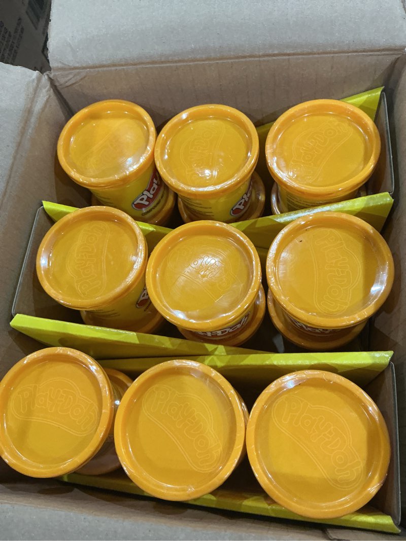 Condition photo showing Good Condition for toys,creative play,36 pcs,orange,play-doh