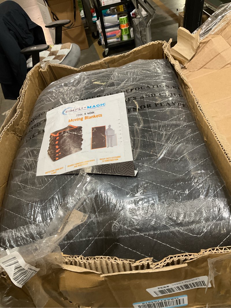Condition photo showing As Is for Simpli-Magic Heavy Duty Padded Moving Blankets (12 Pack) Black/Orange
