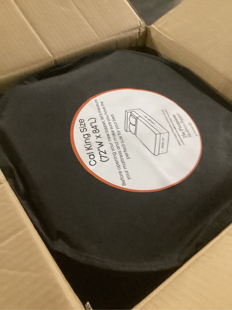 Condition photo showing New/Like New for dormeo premium california king cooling mattress topper - 3-zone octaspring? technology for optimal back support, anti-slip bottom